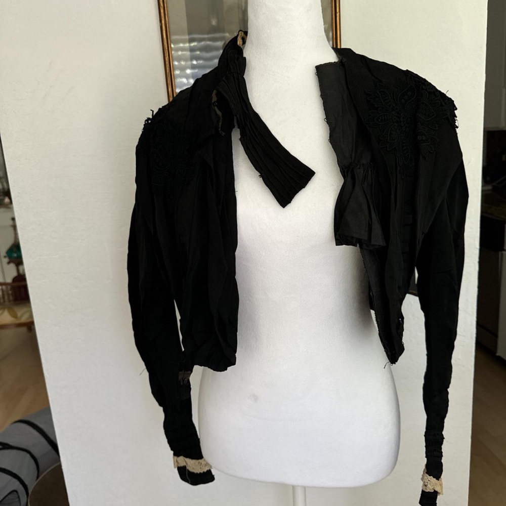 Antique Edwardian Black Cropped Jacket - image 1